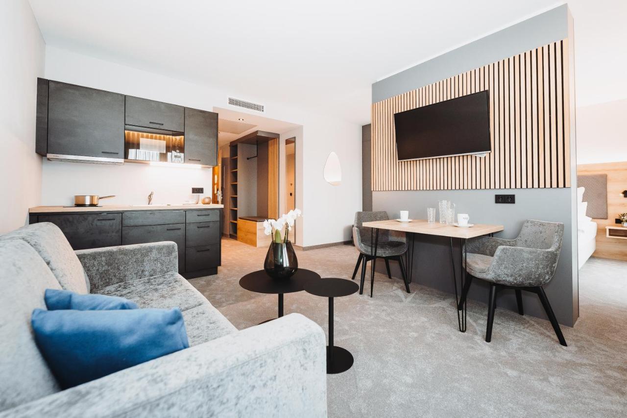Hotel Vivo Schierling Exteriör bild