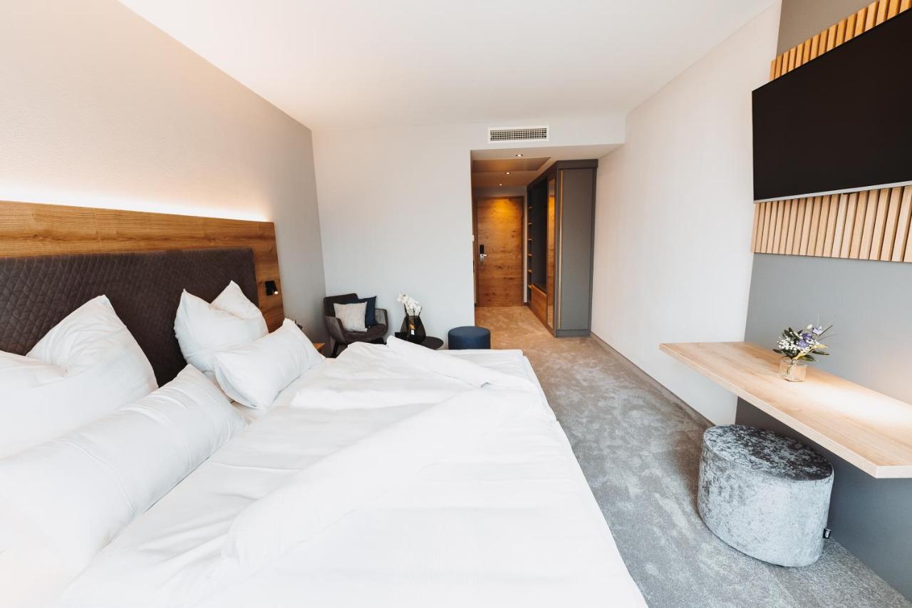 Hotel Vivo Schierling Exteriör bild